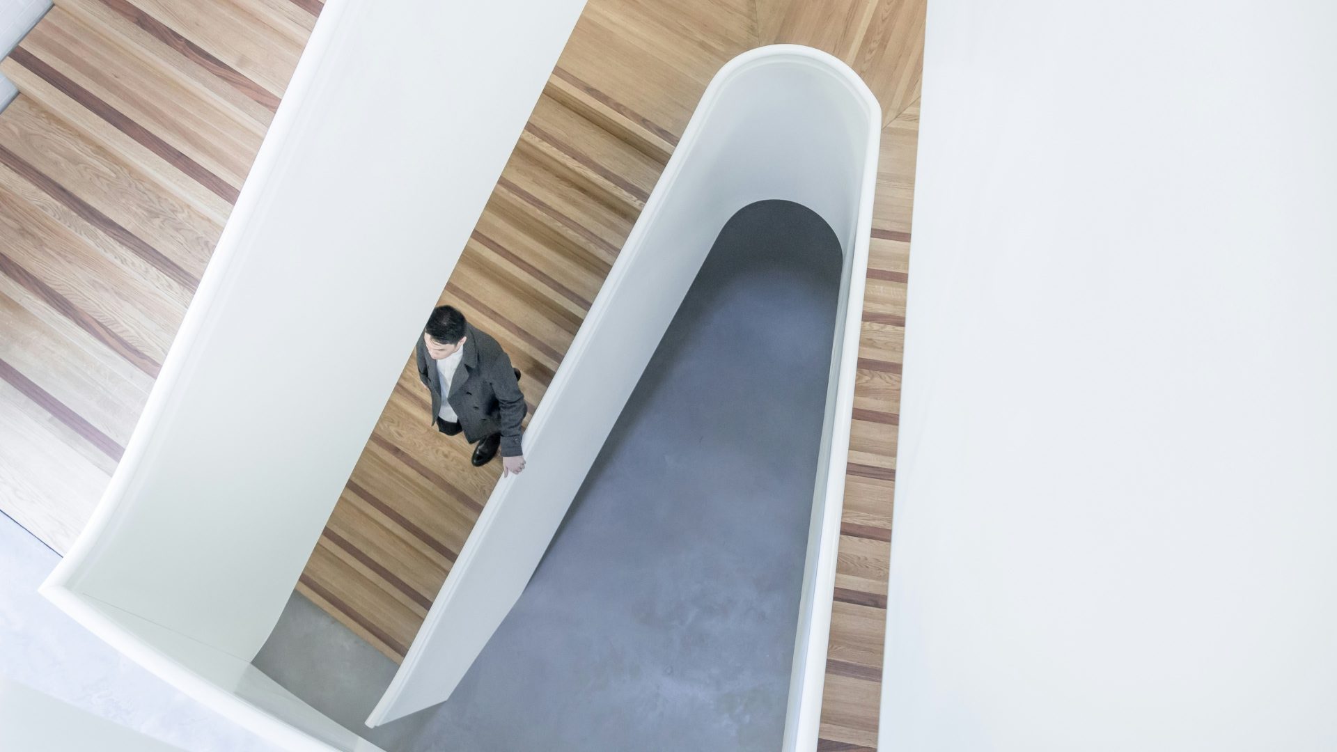 Managing Restricted Stock Units for Tax Planning